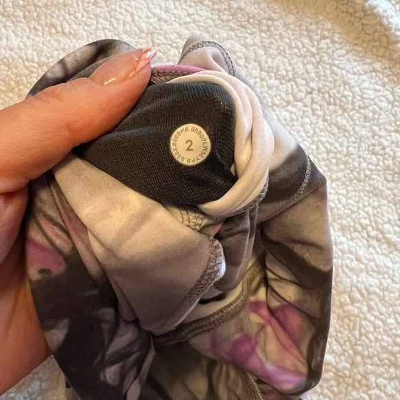 Lululemon align 25” size 2 Women's Multicolor Abstract Print Leggings - Picture 7 of 9